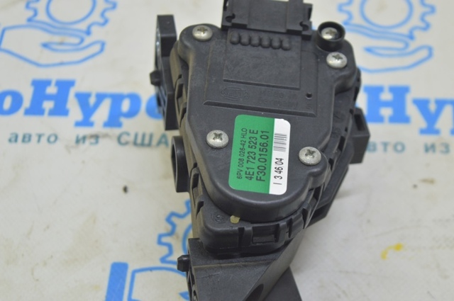 Педаль акселератора 4E1723523H VAG