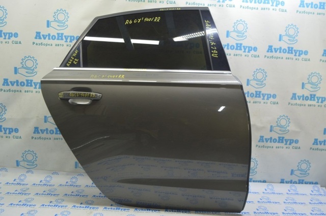 Двері задні в зборі 4G5833052 VAG