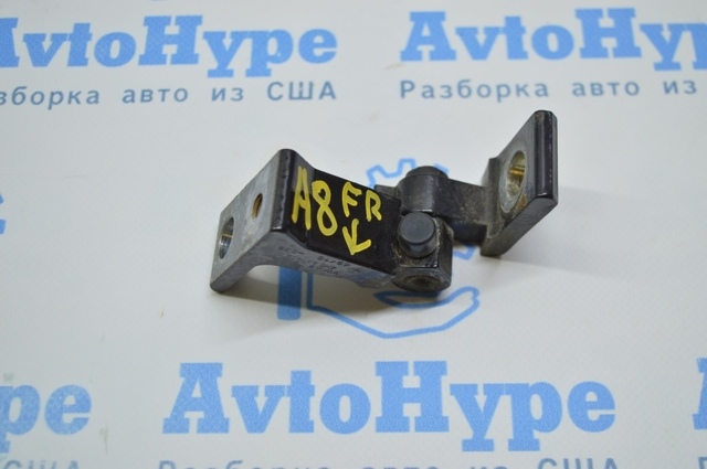 Дверний шарнір правий передній 4H0831402 VAG