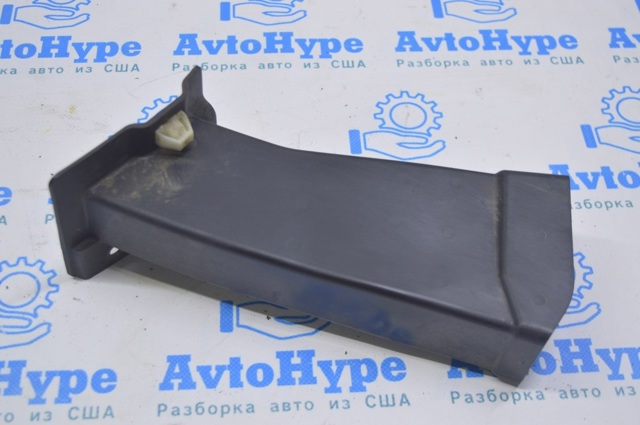 Повітропровід гальмівного диска, правий 4KE121734 VAG