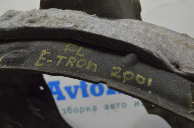 Підкрилок передній лівий 4KE821171A VAG