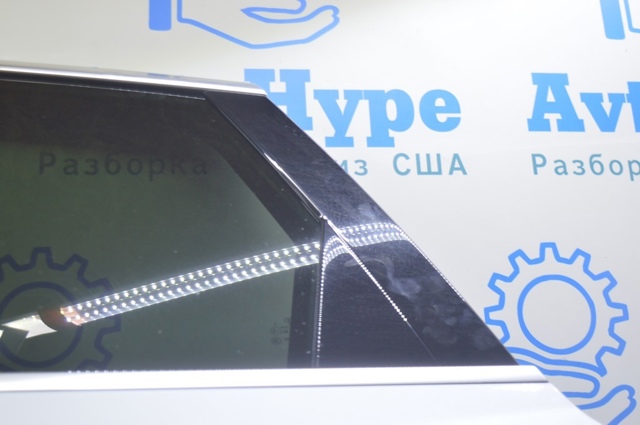Накладка задніх дверей, лівих, вертикальних 4KE839903 VAG