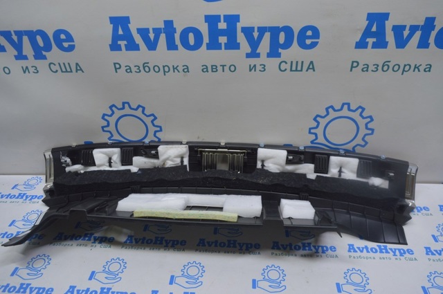Облицювання задньої панелі багажника 4KE8634714PK VAG