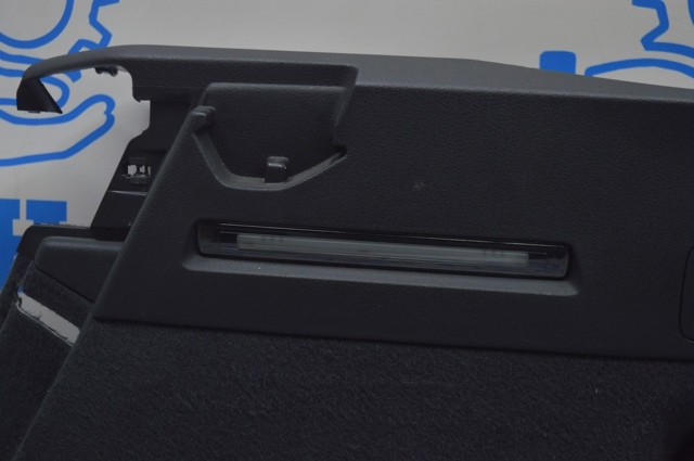 Облицювання багажного відсіку, праве 4KE863880APQT VAG