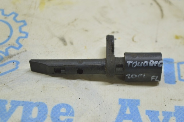 Датчик АБС передній 4M0927803C VAG