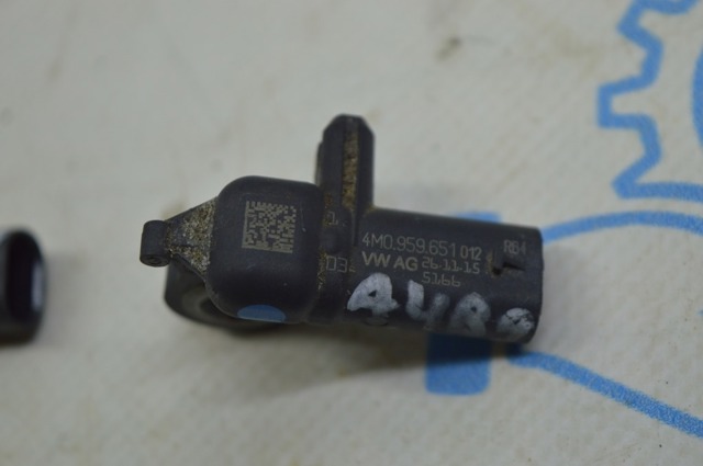 Датчик AIRBAG передній 4M0959651 VAG