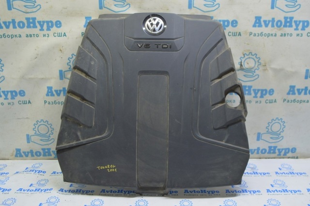 Кришка двигуна декоративна 4M4133849B VAG