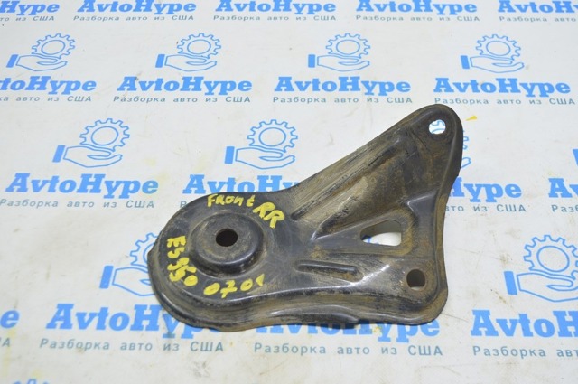 Кронштейн передньої балки 5102333060 TOYOTA