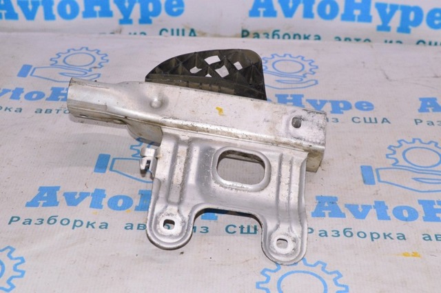 Кронштейн абсорбера переднього бампера 51117266194 BMW