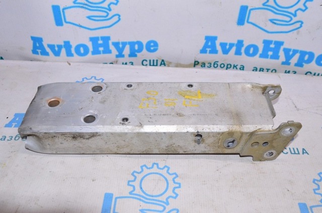 Кронштейн підсилювача переднього бампера 51117266195 BMW