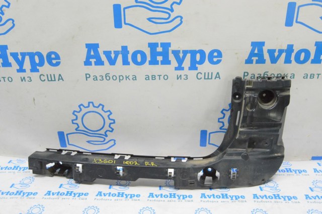 Кронштейн бампера заднього, правий 51127400666 BMW
