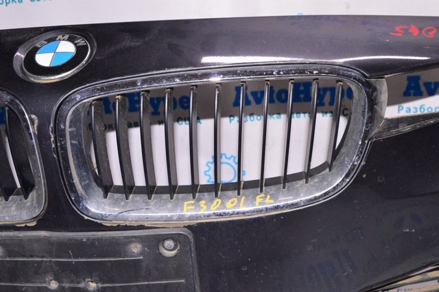 Решітка радіатора ліва 51137260497 BMW