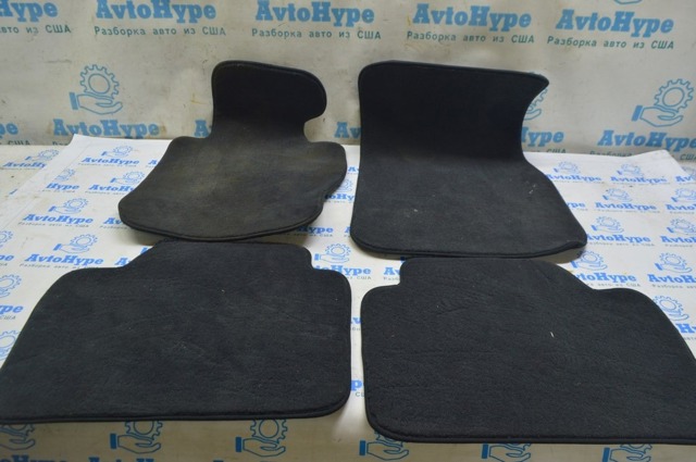 Комплект гумових килимків 51477426317 BMW