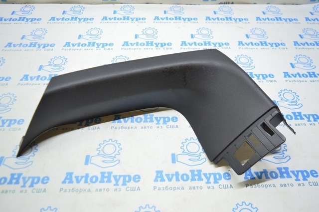 Пластик п'ятих дверей 51497484142 BMW