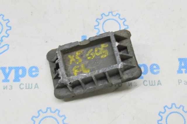 Подушка домкрата нижня, поддомкратники 51717123311 BMW