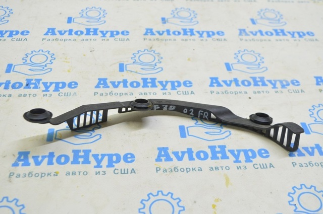 Ущільнювач під капот 51717402082 BMW