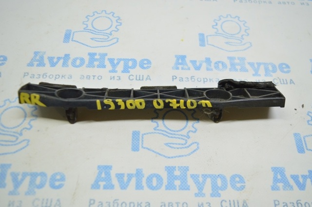 Направляюча заднього бампера, ліва 5215853040 TOYOTA