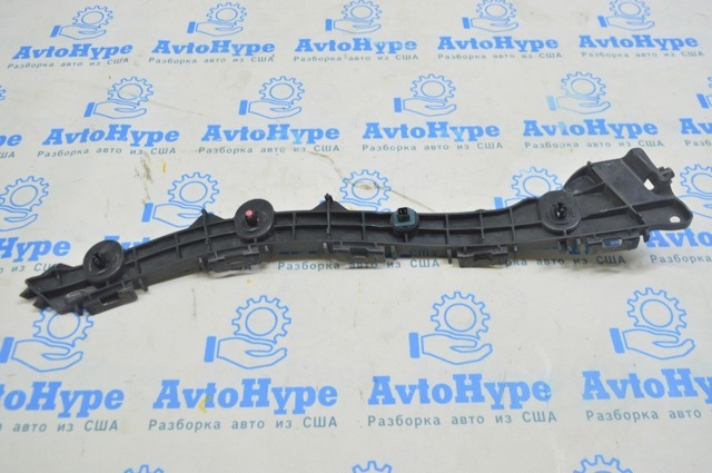 Кронштейн бампера заднього, зовнішній правий 5257548050 TOYOTA