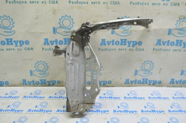 Рамка радіатора ліва 5320330903 TOYOTA