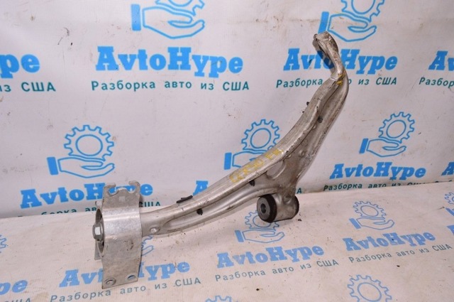 Правий важіль передній нижній підвіски 545005DJ0A NISSAN