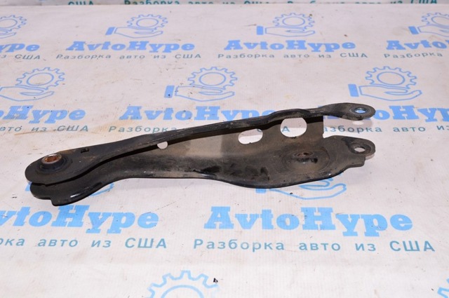 Балансир задній правий 551A03JA0A NISSAN