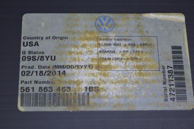 Облицювання багажного відсіку нижнє 561863463B1BS VAG