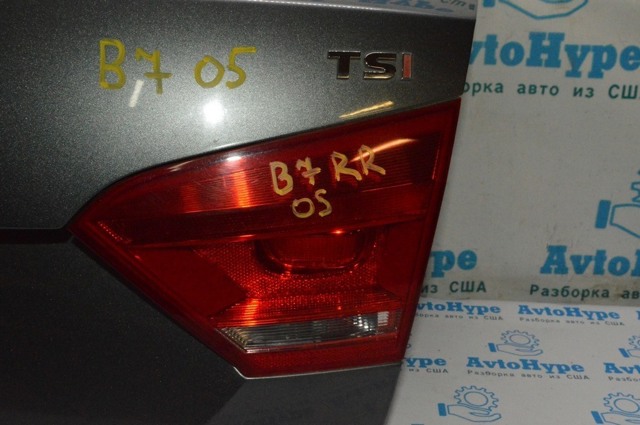 Ліхтар задній правий, внутрішній 561945094C VAG