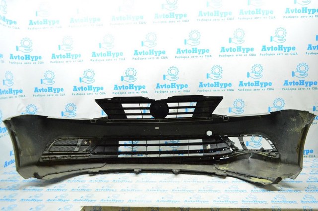 Бампер на авто 5C6807217AGGRU VAG