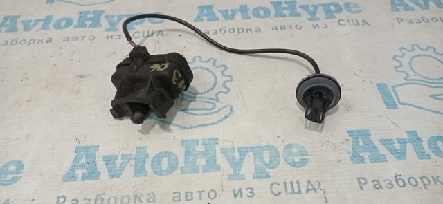 Замок відкривання лючка бензобаку 5N0810773F VAG