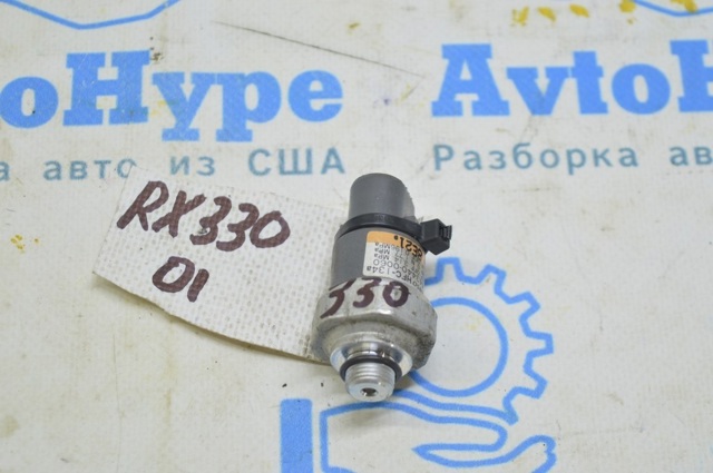 Ікло заднього бампера праве 5NJ90TZZAC CHRYSLER