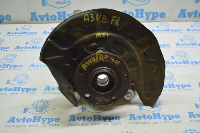 Кулак поворотний лівий 5Q0505435J VAG