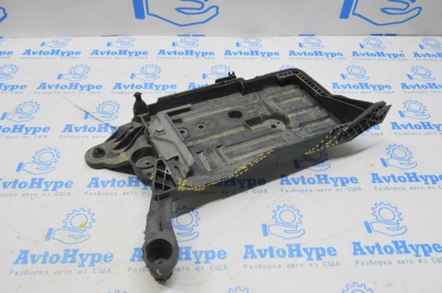 Піддон акумулятора(АКБ) 5Q0915331K VAG