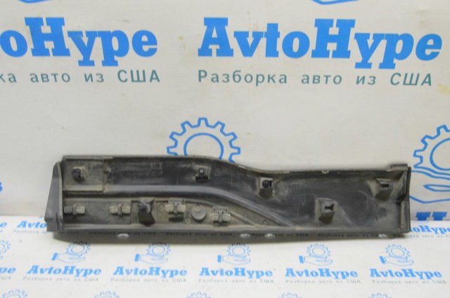 Молдинг передньої лівої двері 5VX83LXHAA CHRYSLER