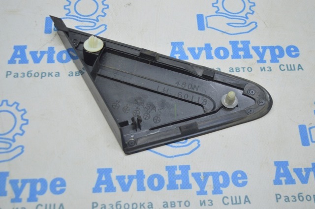 Молдинг переднього лівого крила 6011848010 TOYOTA