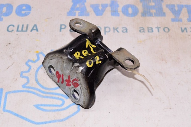Дверний шарнір задній лівий 60479AL01B SUBARU