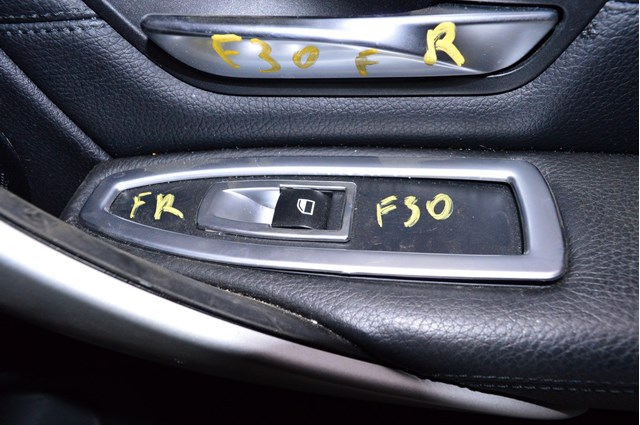 Кнопка вмикання двигуна склопідіймача передня права 61319208107 BMW