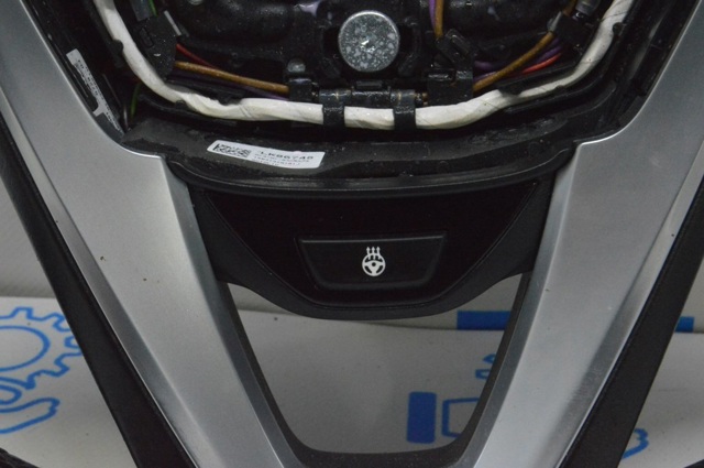 Кнопка вмикання обігріву керма 61319383999 BMW