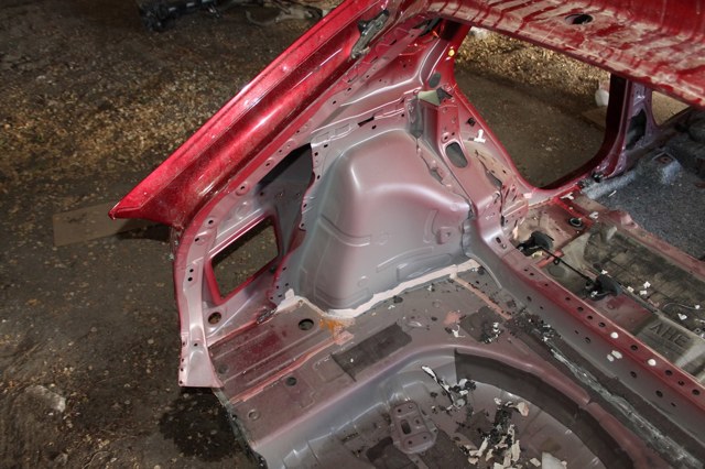 Бічна частина задня ліва 6160248110 TOYOTA