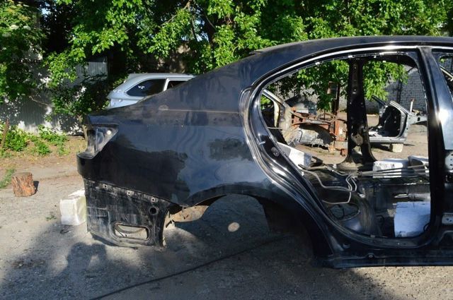 Крило праве заднє 6161153040 TOYOTA