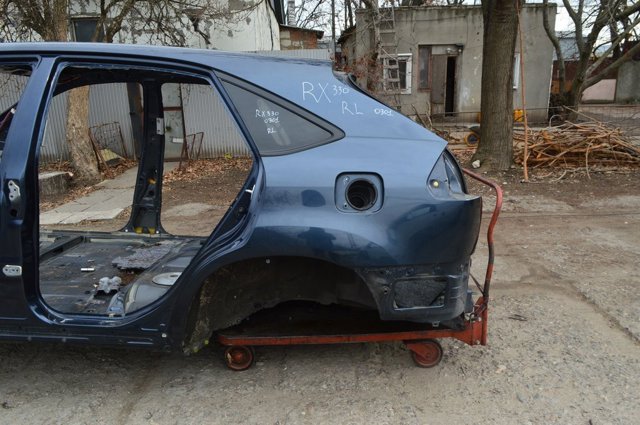Крило заднє ліве 6161248051 TOYOTA