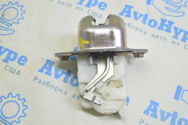 Замок кришки багажника / задніх 3/5-х дверей 63032FG102 SUBARU