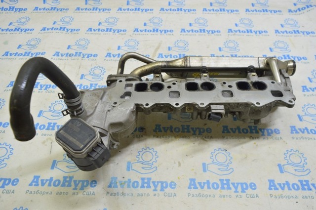 Патрубок системи рециркуляції ВГ 6421401308 MERCEDES