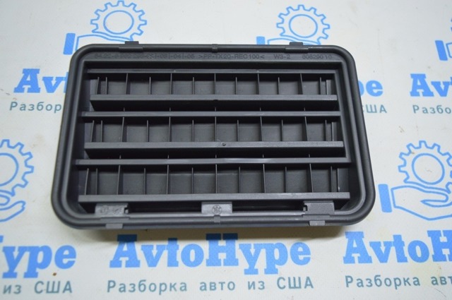 Решітка вентиляційна задня 64226962293 BMW