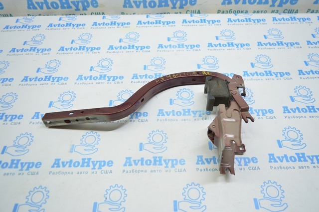 Шарнір кришки багажника 6452050060 TOYOTA