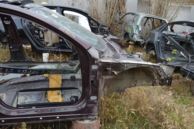 Лонжерон рами передній правий 646024U000 HYUNDAI