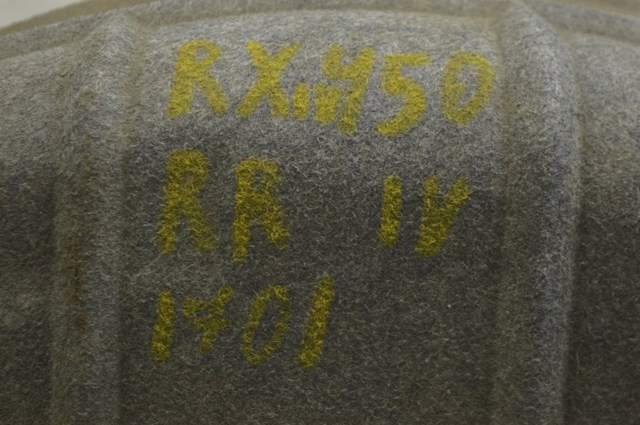 Підкрилок задній правий 6563748070 TOYOTA