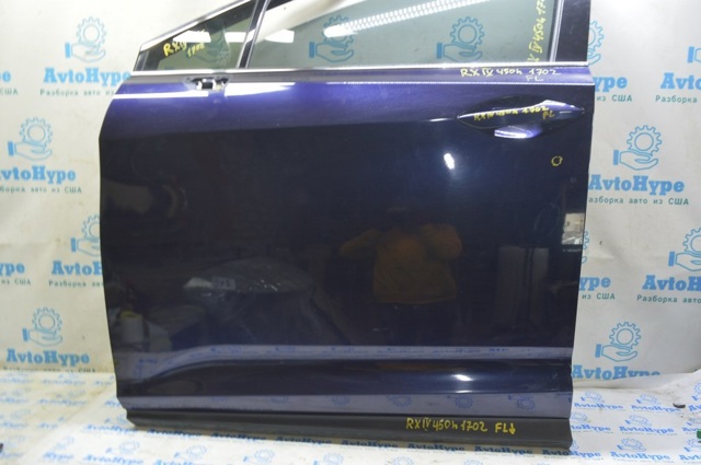 Водійські двері 670020E140 TOYOTA