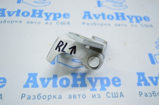 Петля задніх лівих дверей 67950TA0H11ZZ HONDA