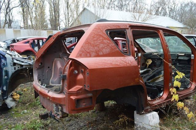 Бічна частина задні праві 68001972AF CHRYSLER