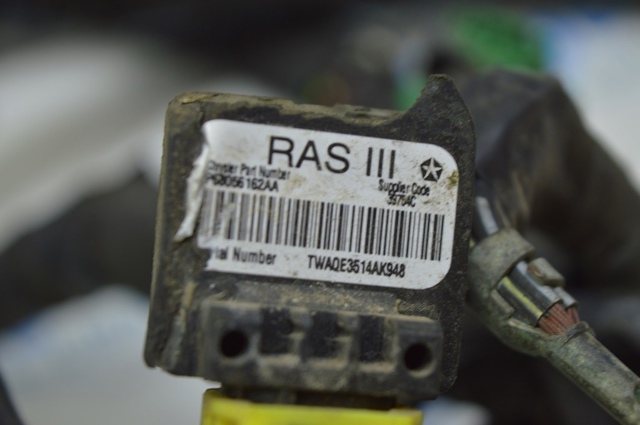 Датчик AIRBAG передній 68056162AA CHRYSLER